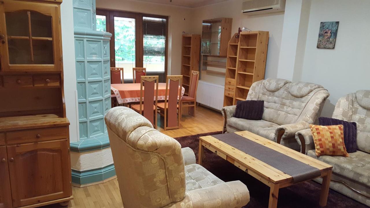 Laetitia Panzio Bed & Breakfast Kaposvar Bagian luar foto