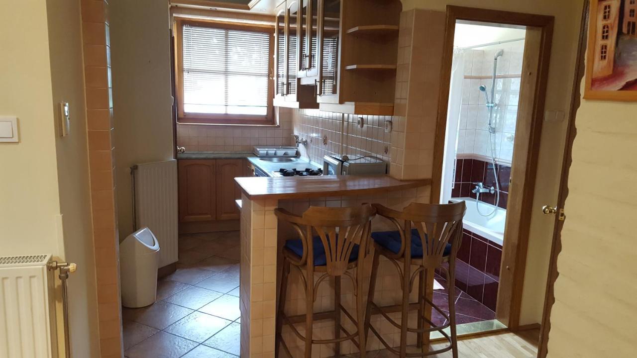 Laetitia Panzio Bed & Breakfast Kaposvar Bagian luar foto