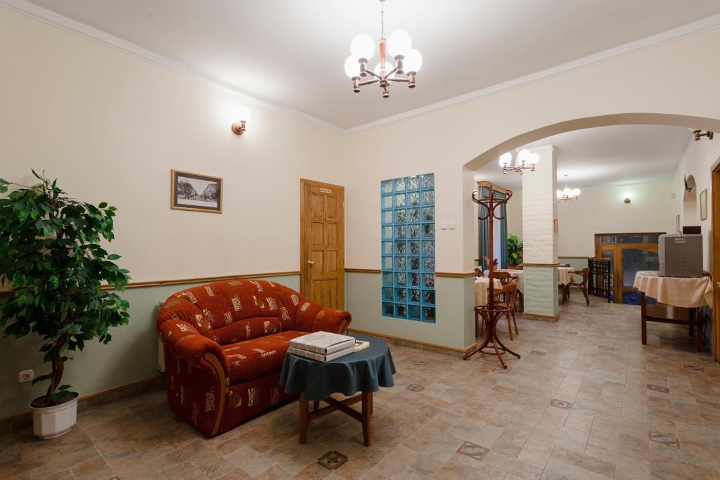 Laetitia Panzio Bed & Breakfast Kaposvar Bagian luar foto